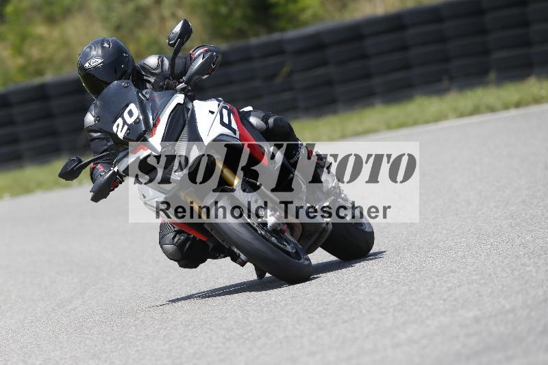 /27 12.06.2025 Ducati Schweiz Trackday Warmup  ADR/gruen-vert/20